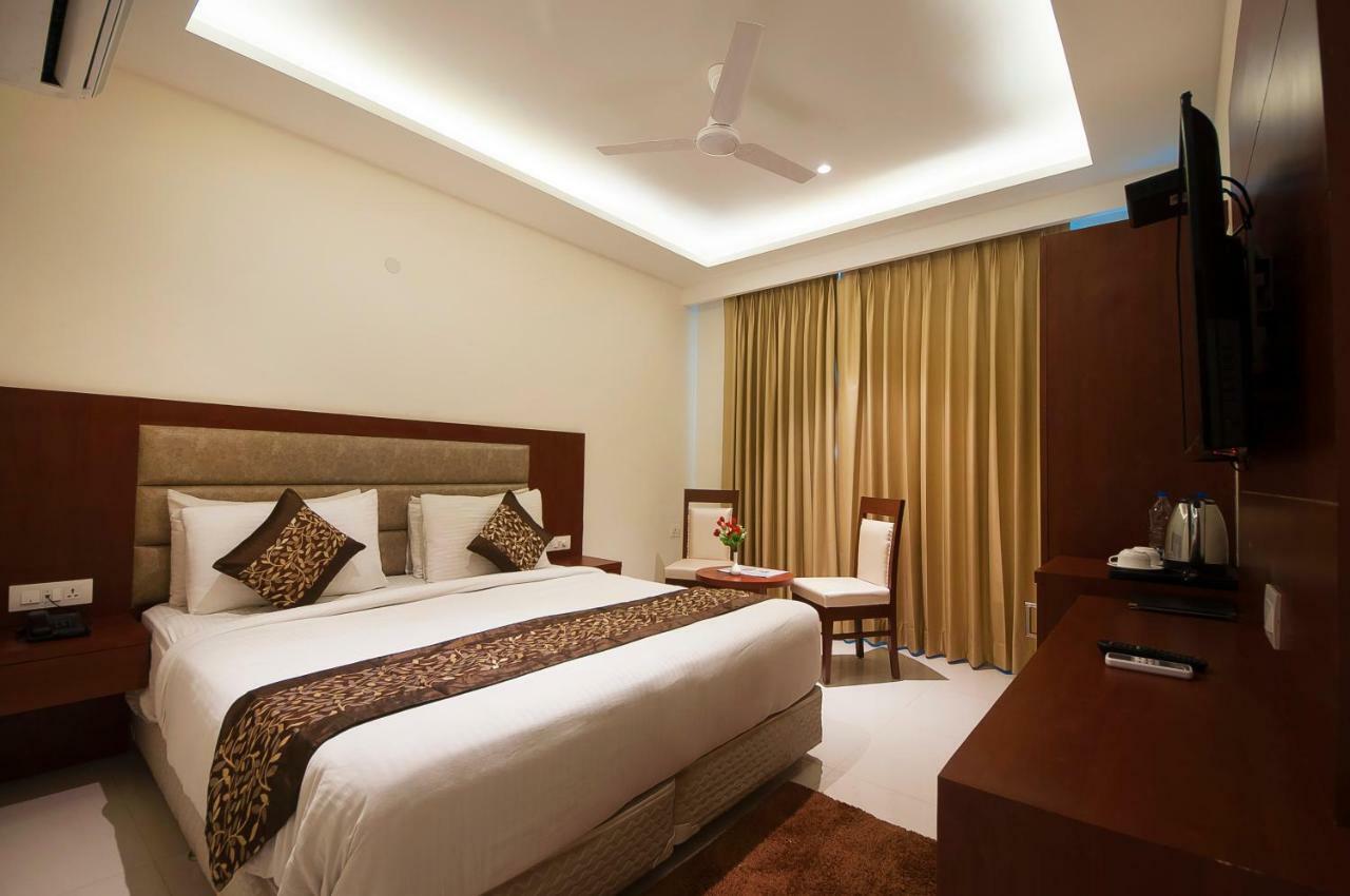 Hotel Z Suites- Delhi Igi Airport New Delhi Bagian luar foto