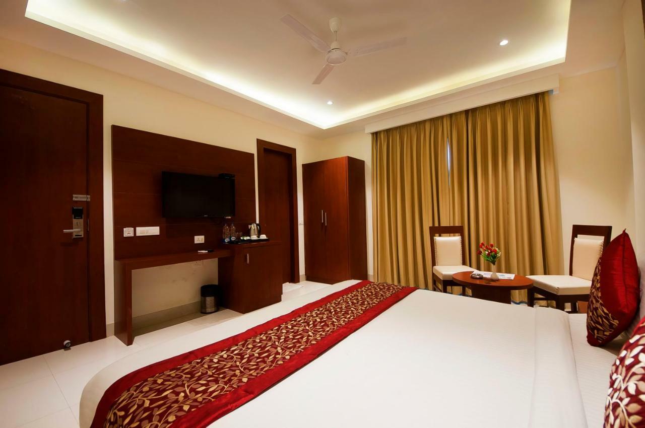 Hotel Z Suites- Delhi Igi Airport New Delhi Bagian luar foto