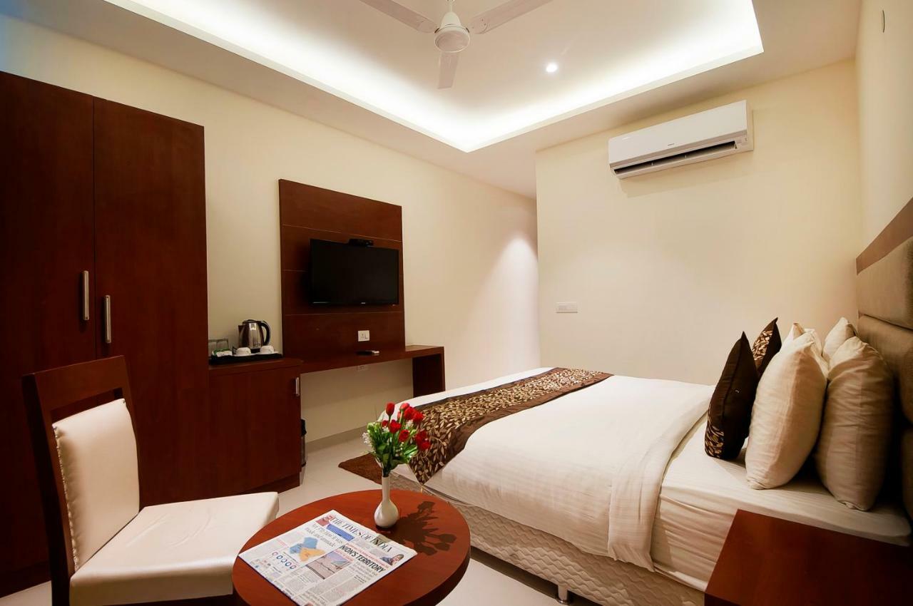 Hotel Z Suites- Delhi Igi Airport New Delhi Bagian luar foto